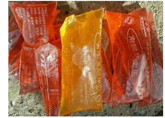 ছোট SUS304 উল্লম্ব খাদ্য পাউচ প্যাকিং মেশিন