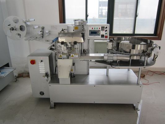 সম্পূর্ণ স্বয়ংক্রিয় ছোট ললিপপ ক্যান্ডি প্যাকিং মেশিন